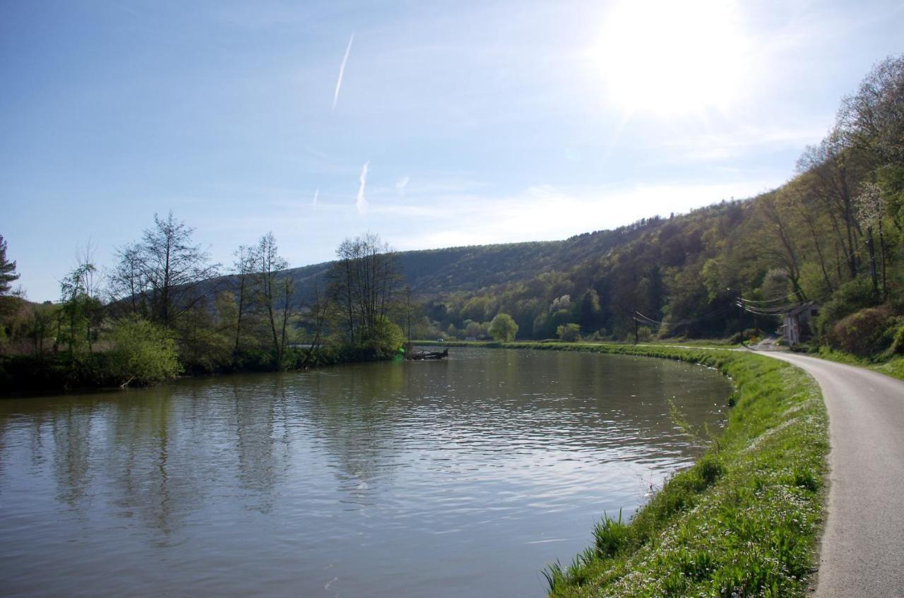 Le Doux Rivage, Proche De Charleville, Jardin Et Acces A La Voie Verte Joigny-sur-Meuse Экстерьер фото